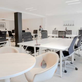 Espace indépendant 90 m² 18 postes Location bureau Rue de Villiers Neuilly-sur-Seine 92200 - photo 1
